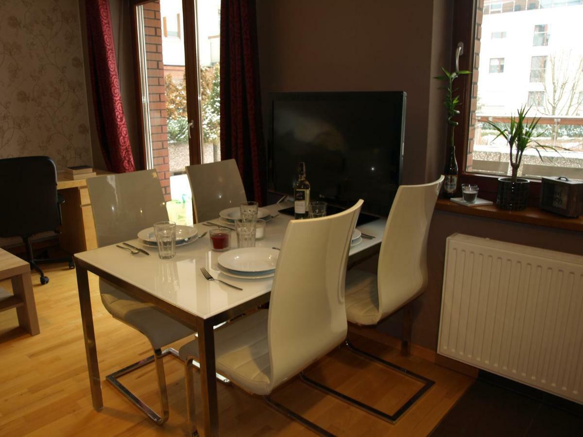 Apartament Przy Parku Breslavia Esterno foto