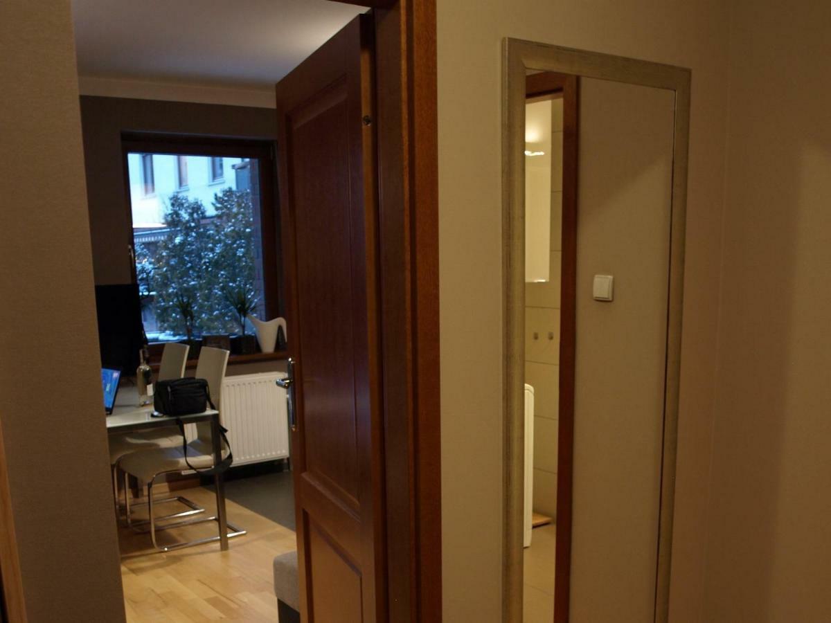 Apartament Przy Parku Breslavia Esterno foto