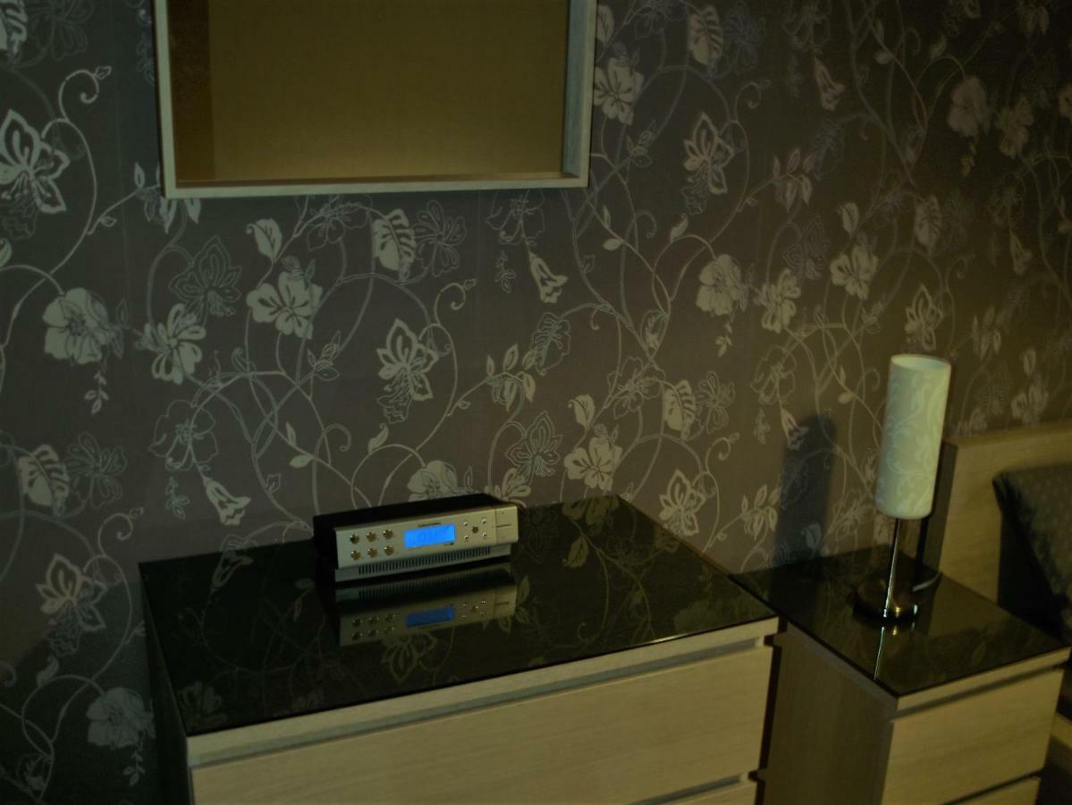 Apartament Przy Parku Breslavia Esterno foto